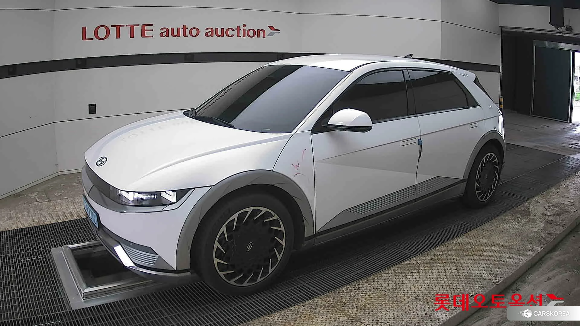 Hyundai IONIQ 5 2022 Atlas White из Кореи, фото 4