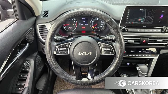 Kia Seltos 2021 Черный из Кореи, фото 4