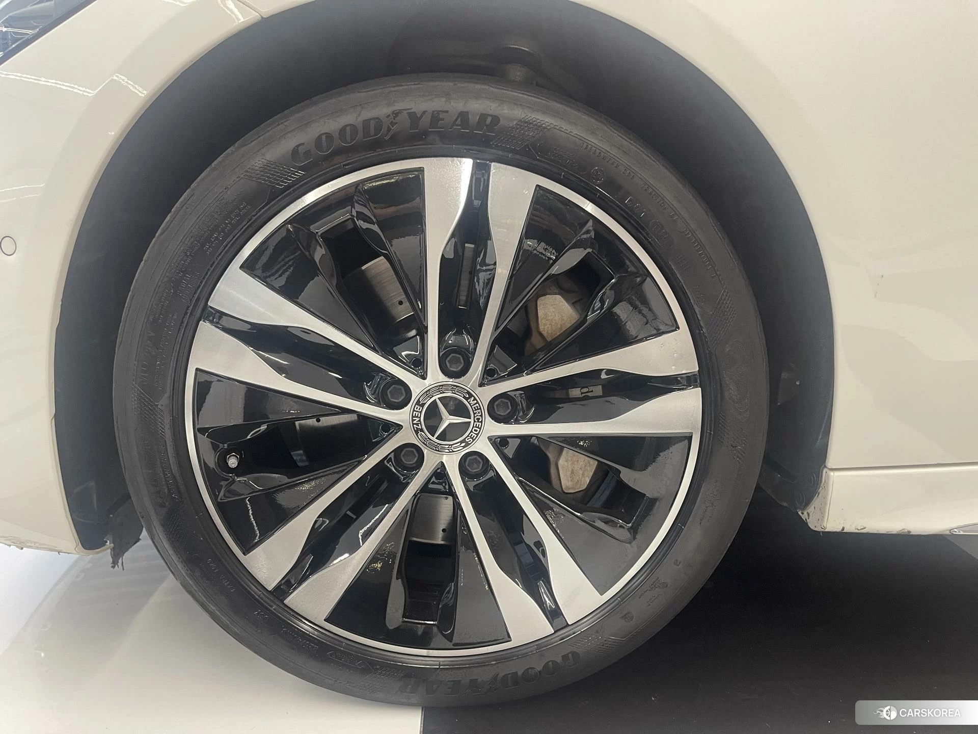 Mercedes-Benz C-class PHEV 2023 Белый из Китая, фото 4