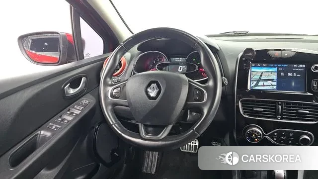 Renault Korea (Samsung) Clio 2018 Красный из Кореи, фото 4