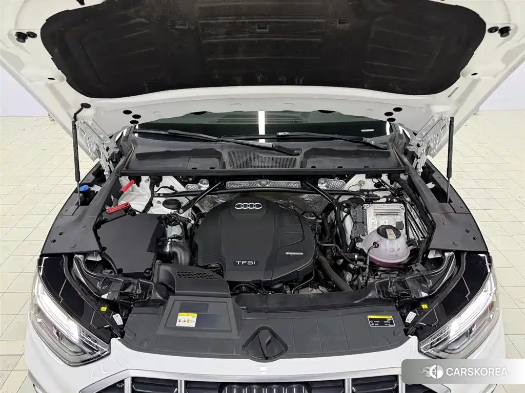Audi Q5L 2022 Белый из Китая, фото 4