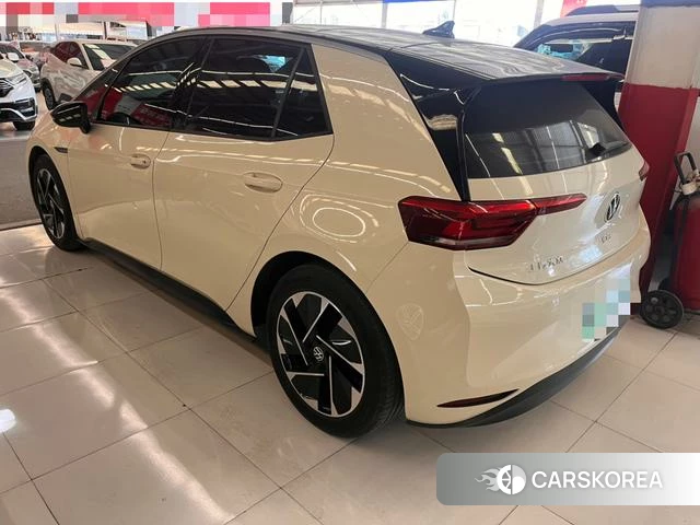 Volkswagen ID.3 2023 Белый из Китая, фото 4
