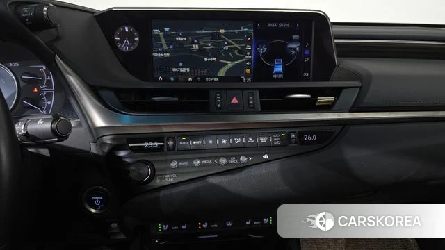 Lexus ES300h 7th generation 2019 Серый из Кореи, фото 4