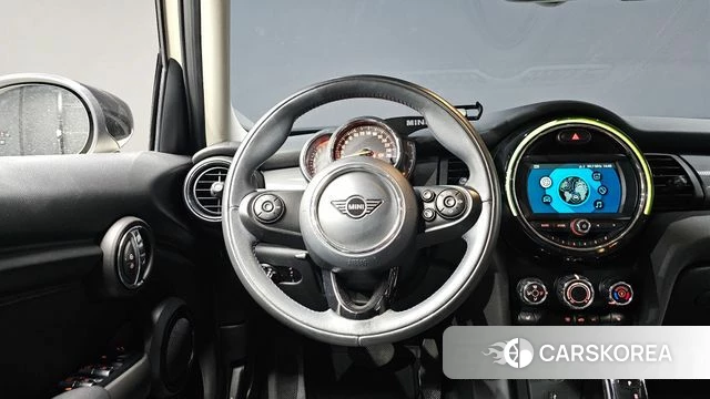 Mini Cooper 2019 Жемчужный цвет из Кореи, фото 4