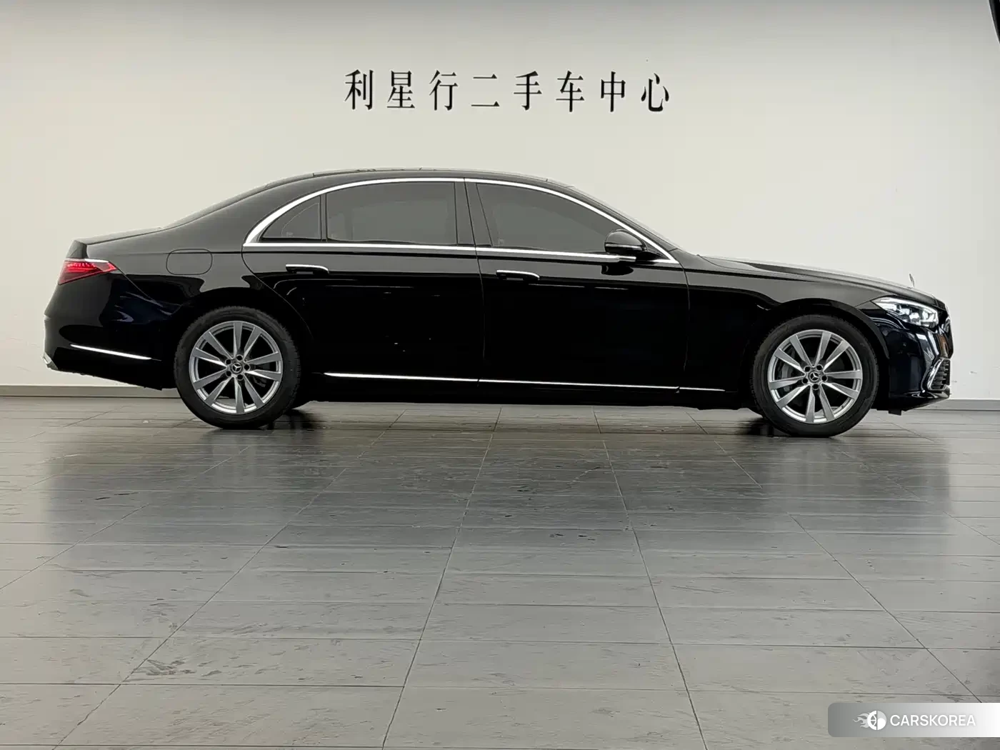 Mercedes-Benz S-Class 2026 Черный из Китая, фото 4