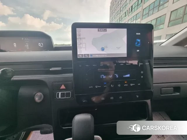 Hyundai Staria 2022 Белый из Кореи, фото 4