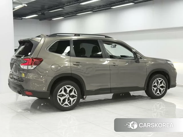 Subaru FORESTER Forester 2021 Коричневый из Китая, фото 4