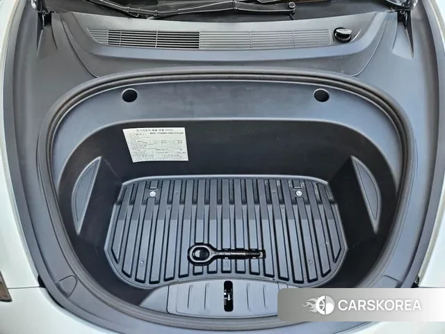 Tesla Model 3 2021 Белый из Кореи, фото 4