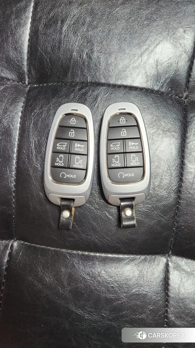 Hyundai Staria 2021 Серебристо-серый из Кореи, фото 4