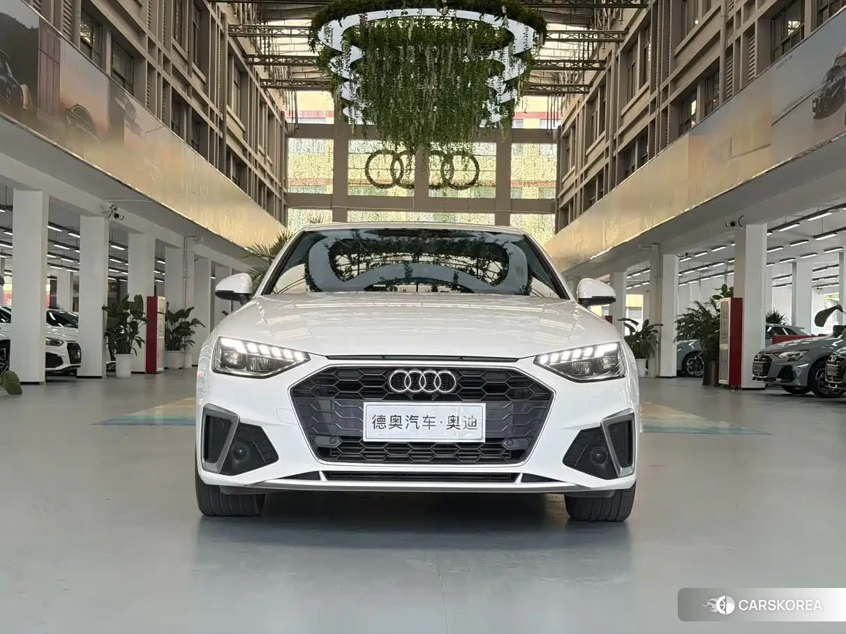 Audi A4L 2023 Белый из Китая, фото 4