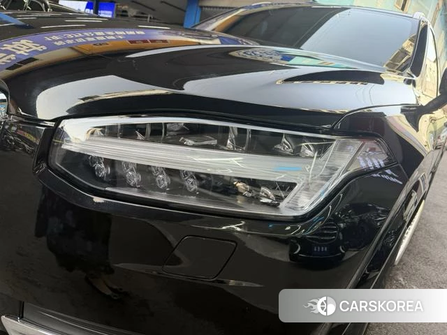 Volvo XC90 2022 Черный из Китая, фото 4