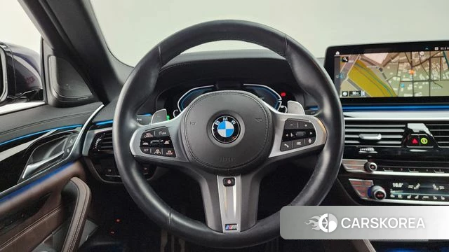 BMW 5 Series (G30) 2021 Черный из Кореи, фото 4