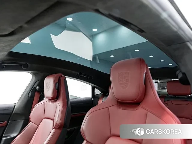 Porsche Taycan 2023 Белый из Кореи, фото 4