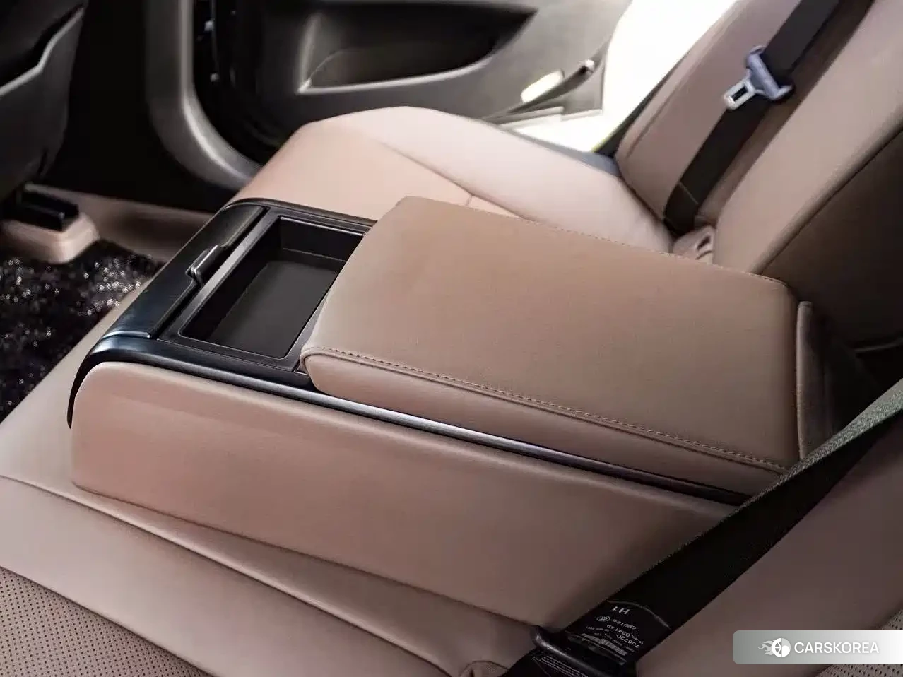 Lexus ES 2022 Черный из Китая, фото 4