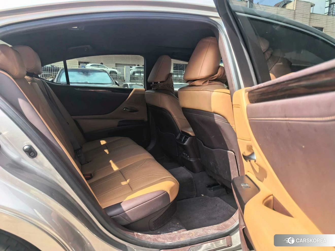 Lexus ES 2019 Серебристо-серый из Китая, фото 4