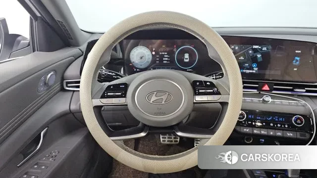 Hyundai The New Avante (CN7) 2023 Белый из Кореи, фото 4