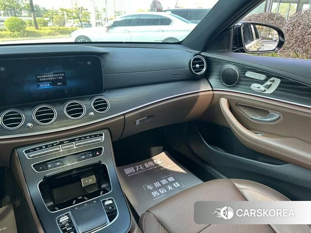 Mercedes-Benz E-class 2023 Черный из Китая, фото 4