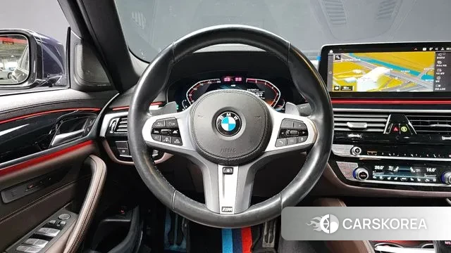 BMW 5 Series (G30) 2022 Черный из Кореи, фото 4