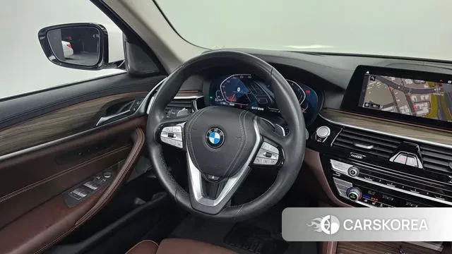 BMW 5 Series (G30) 2020 Белый из Кореи, фото 4