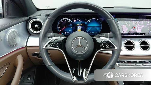 Mercedes-Benz E-Class W213 2021 Серебристо-серый из Кореи, фото 4