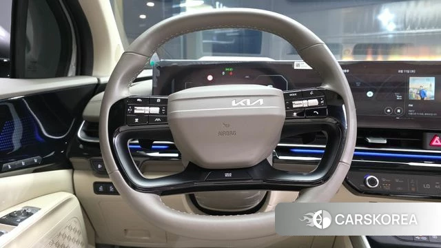 Kia The New Carnival 4th Generation 2025 Серебристо-серый из Кореи, фото 4