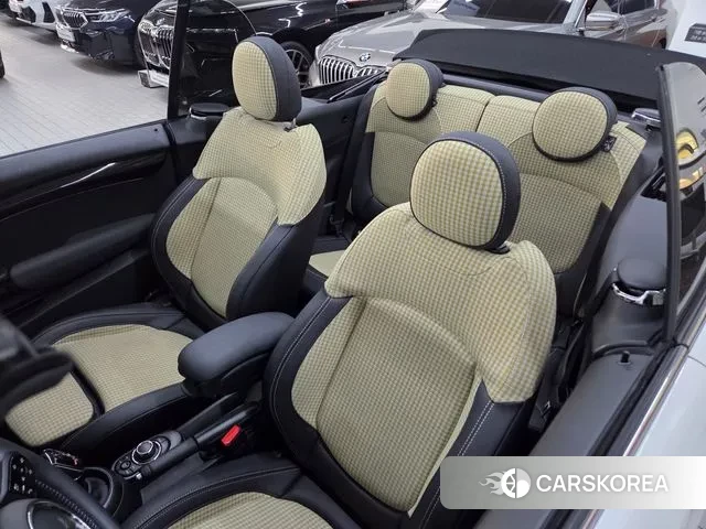 Mini Cooper S Convertible 2023 Белый из Кореи, фото 4