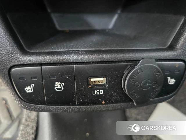 Kia The New Kia Ray 2023 Черный из Кореи, фото 4