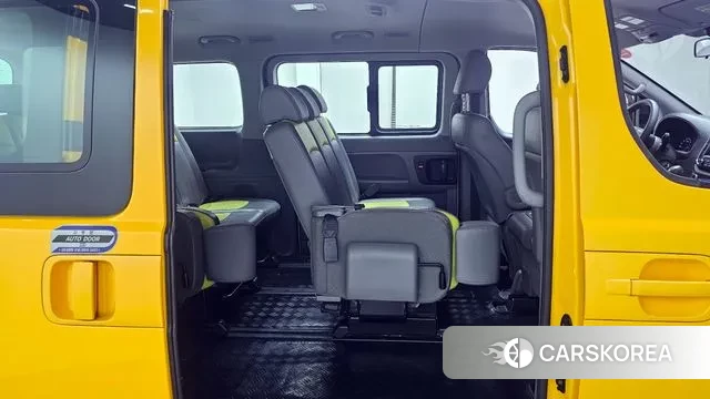 Hyundai The New Grand Starex 2021 Желтый из Кореи, фото 4