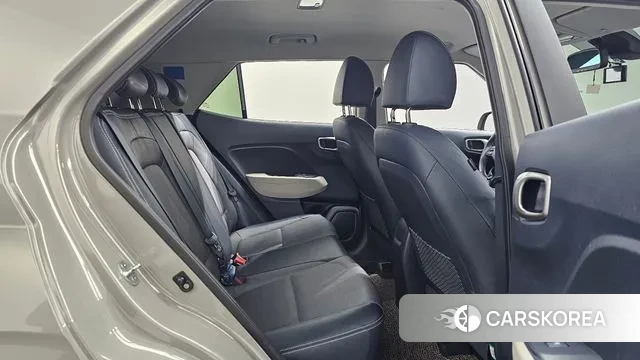 Hyundai Venue 2019 Серебристо-серый из Кореи, фото 4