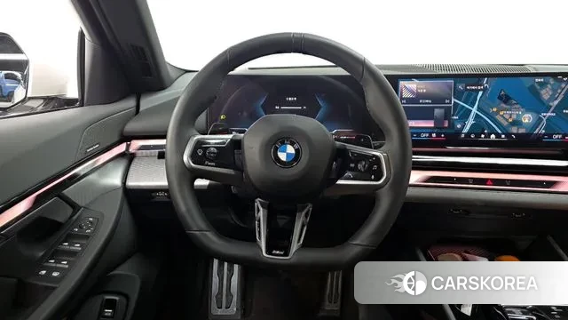 BMW 5 Series (G60) 2024 Белый из Кореи, фото 4