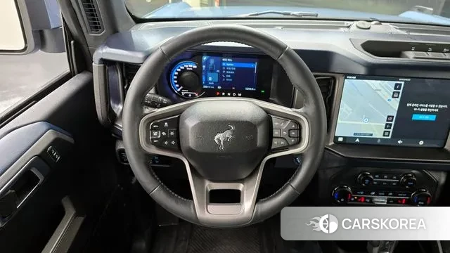 Ford Bronco 6th Generation 2023 Небесно-голубой из Кореи, фото 4