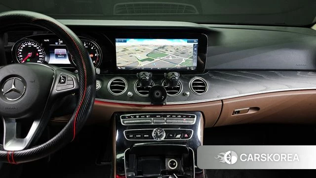 Mercedes-Benz E-Class W213 2018 Белый из Кореи, фото 4