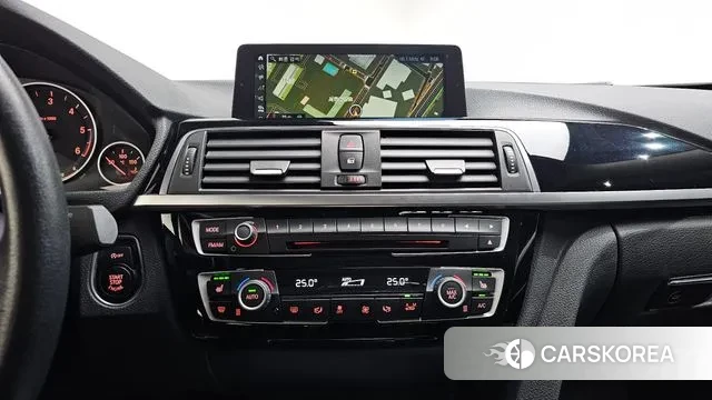 BMW 3 Series (F30) 2018 Белый из Кореи, фото 4