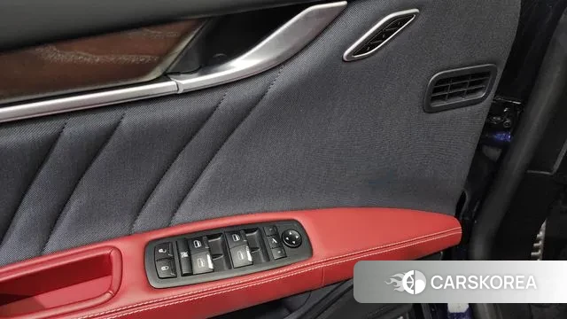 Maserati Ghibli 2021 Синий из Кореи, фото 4