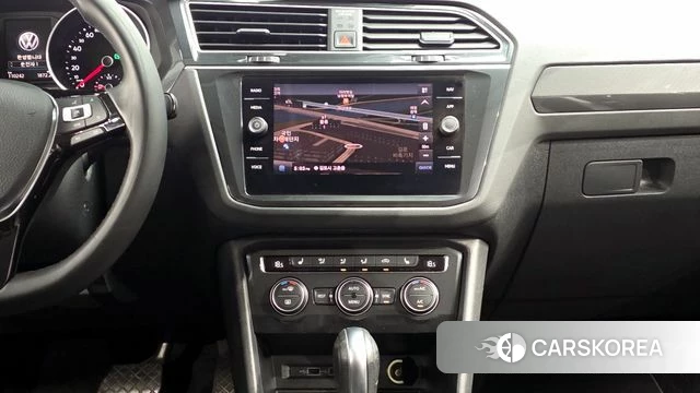 Volkswagen Tiguan second Generation 2020 Серый из Кореи, фото 4