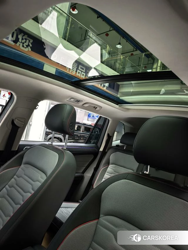 Volkswagen Tiguan L PHEV 2021 Серебристо-серый из Китая, фото 4