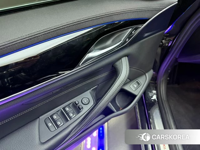 BMW 5 Series (G30) 2018 Черный из Кореи, фото 4
