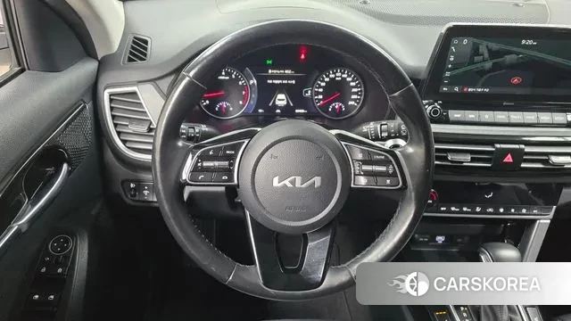 Kia Seltos 2022 Белый из Кореи, фото 4