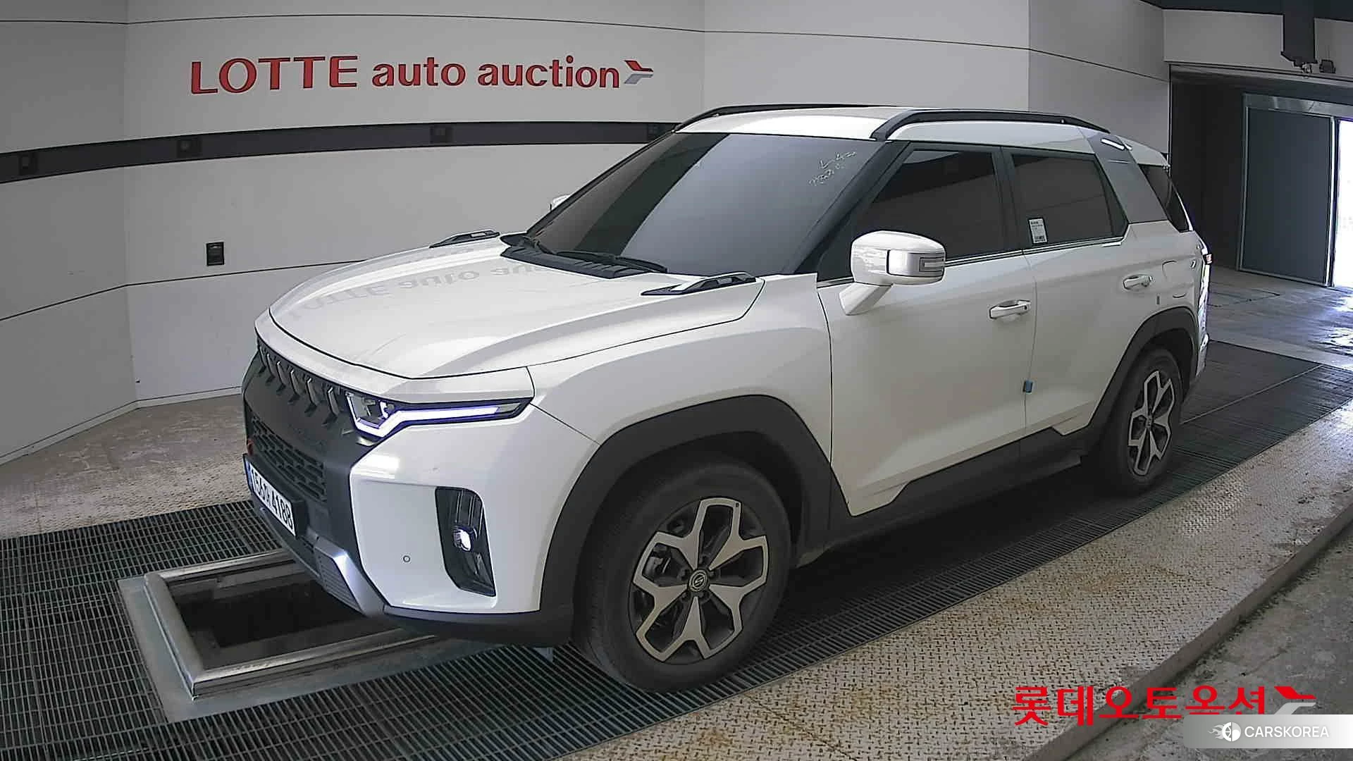 SsangYong Torres 2023 Grand White из Кореи, фото 4