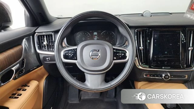 Volvo V90 Cross-Country 2021 Коричневый из Кореи, фото 4