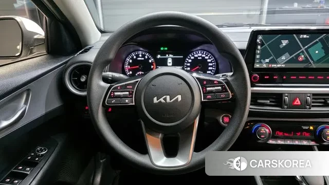 Kia The New K3 2nd generation 2021 Белый из Кореи, фото 4