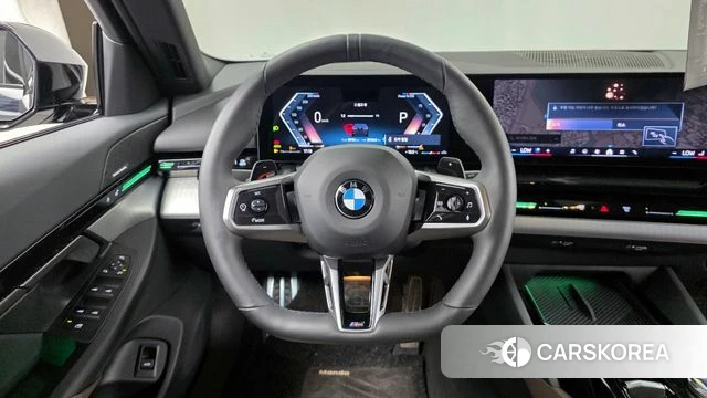 BMW 5 Series (G60) 2024 Черный из Кореи, фото 4