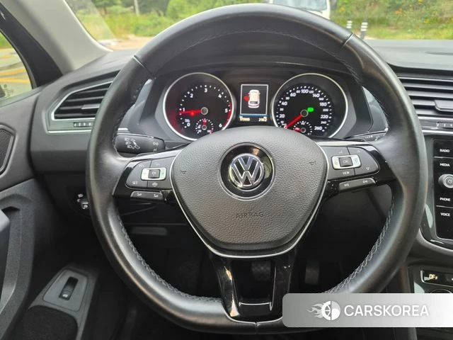 Volkswagen Tiguan second Generation 2020 Серый из Кореи, фото 4