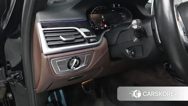 BMW 7 Series (G11) 2022 Черный из Кореи, фото 4