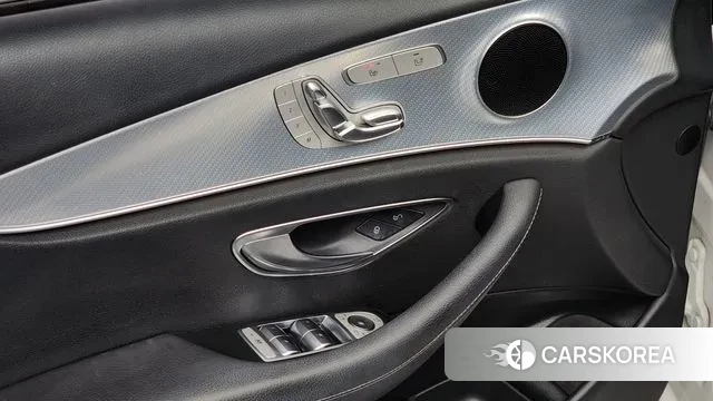 Mercedes-Benz E-Class W213 2020 Белый из Кореи, фото 4