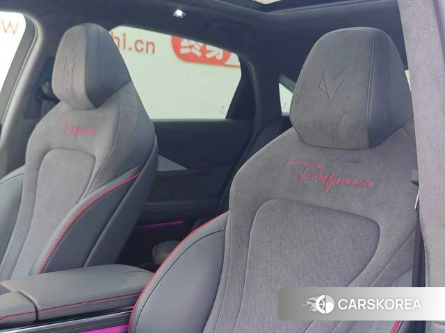 ARCFOX Extreme Fox Polar Fox Alpha S 2022 Белый из Китая, фото 4
