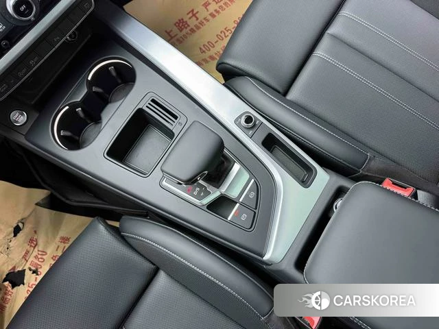 Audi A4L 2024 Белый из Китая, фото 4
