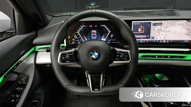 BMW 5 Series (G60) 2025 Серый из Кореи, фото 4