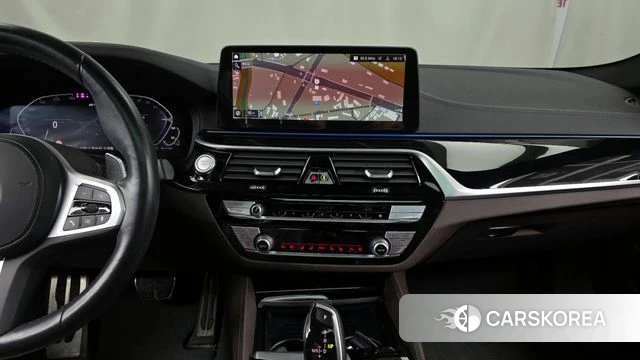 BMW 5 Series (G30) 2022 Черный из Кореи, фото 4