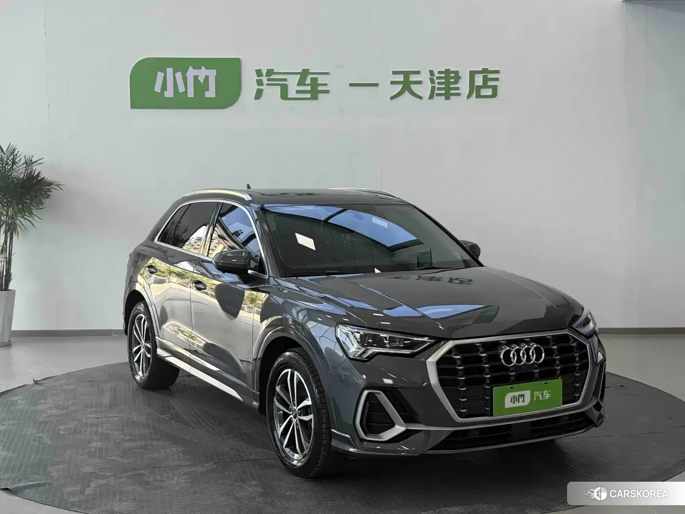 Audi Q3 2023 Silver/gray из Китая, фото 4
